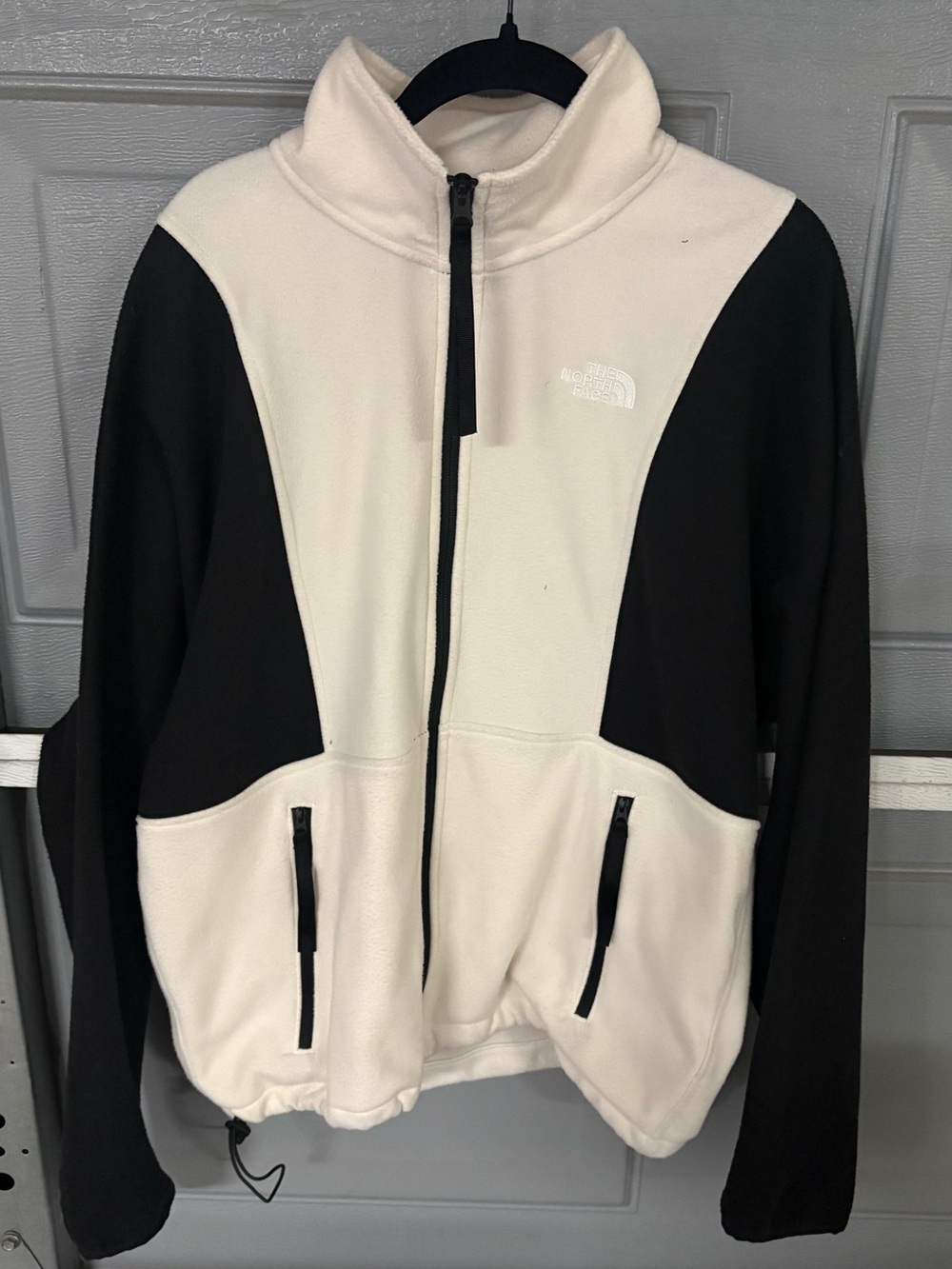 The North Face Two-Tone Fleece Jacket in Cream and Black